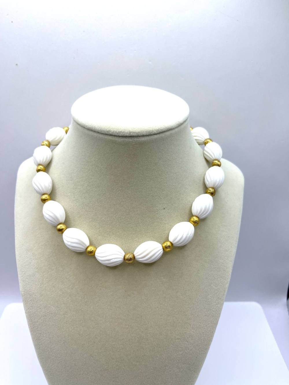 Signed Crown Trifari Vintage Ribbed White Plastic Beaded Necklace Vintage